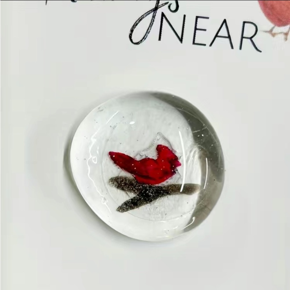 NEW Remembrance Cardinal Keepsake Token Gift with card - Picture 4 of 4
